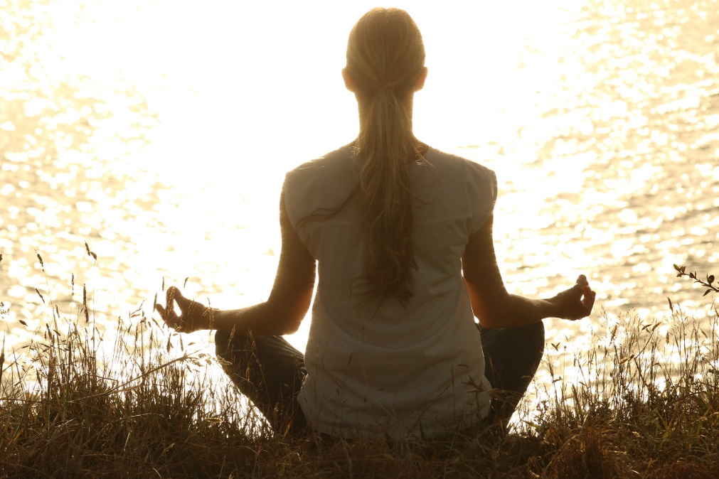 Meditação e yoga ajudam a reduzir depressão e ansiedade em pacientes  oncológicos